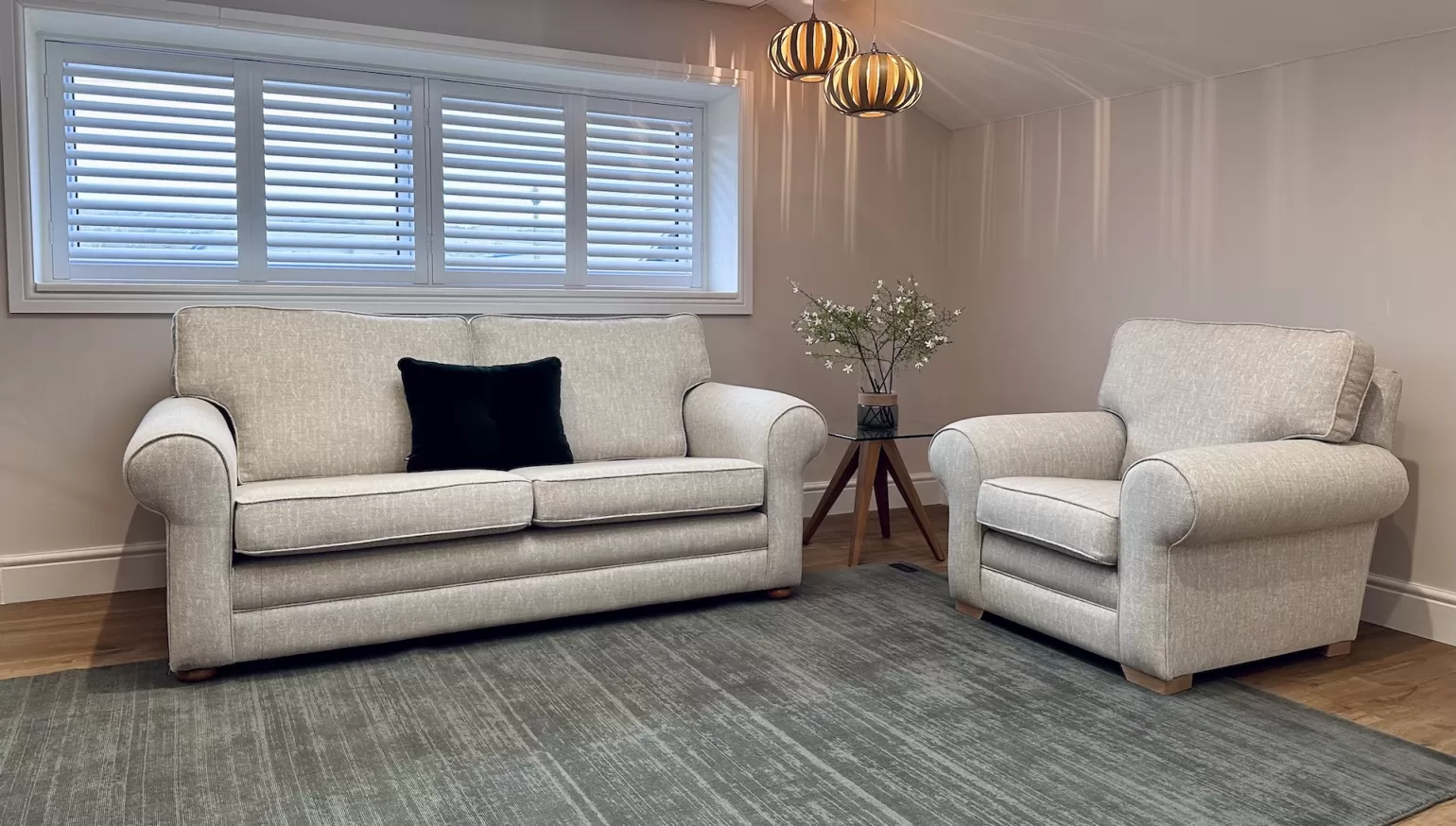 A very comfortable classic style range of furniture. A choice of arm finishes means this model can be upholstered to your own personal taste. 

The comfort offered from the Chatsworth range is an inviting cosy seat, with a high back cushion.
